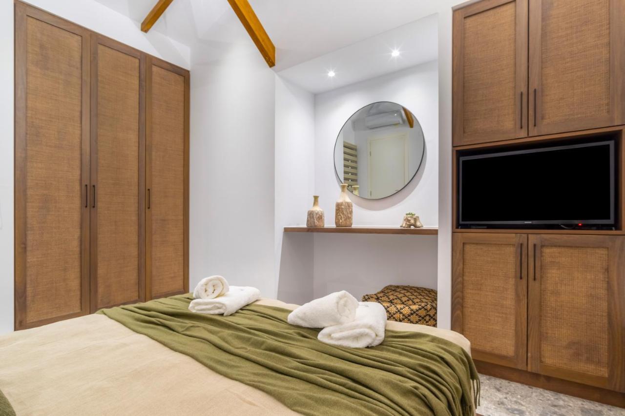 Wave, An Idyllic Seafront Suite By Nirousuites Kokkini Hani Bagian luar foto