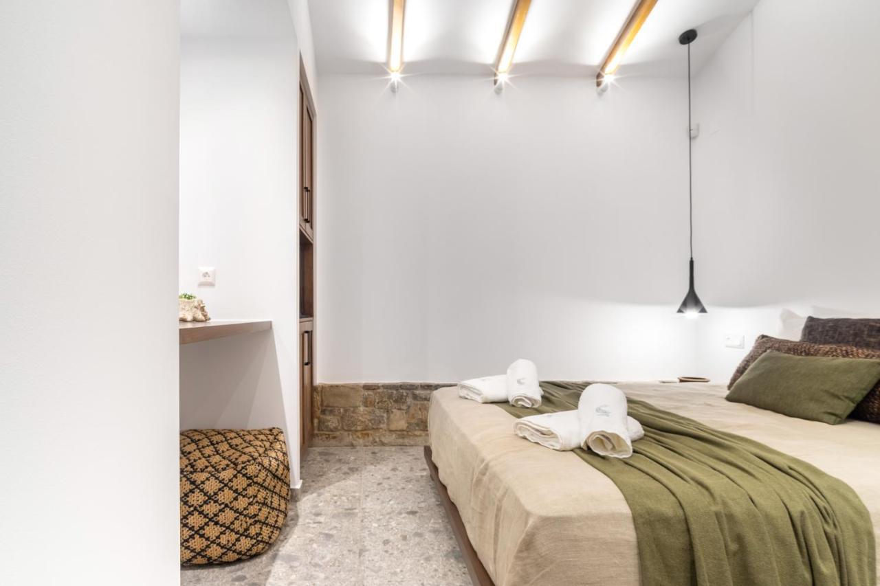 Wave, An Idyllic Seafront Suite By Nirousuites Kokkini Hani Bagian luar foto