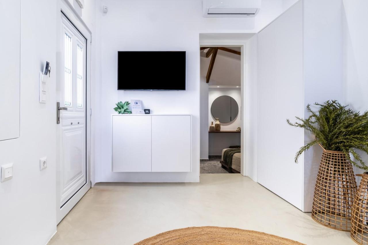 Wave, An Idyllic Seafront Suite By Nirousuites Kokkini Hani Bagian luar foto